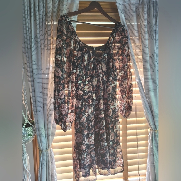 Madewell Dresses & Skirts - Madewell Black and Pink Bishop Sleeve Sundress